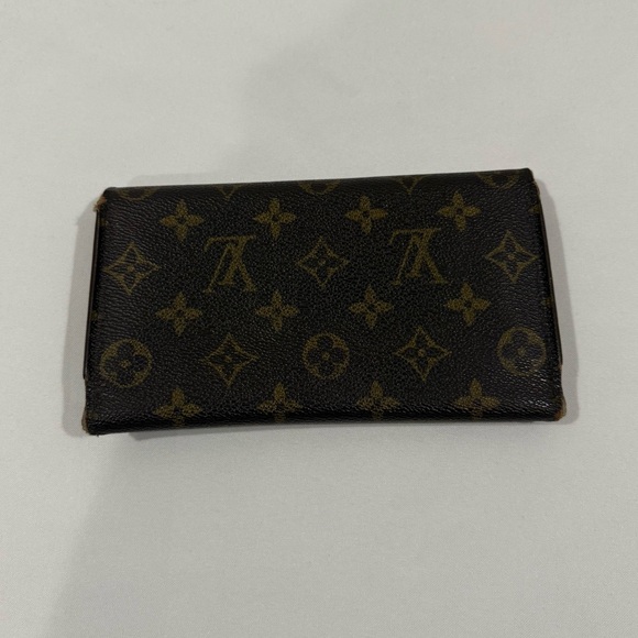 Louis Vuitton Tri Fold Wallet - Picture 6 of 6